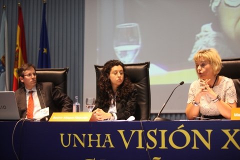 Mar&iacute;a Isabel Novo Castro, letrada da Xunta de Galicia  - Congreso sobre Unha Visión Xurídica do Camiño de Santiago